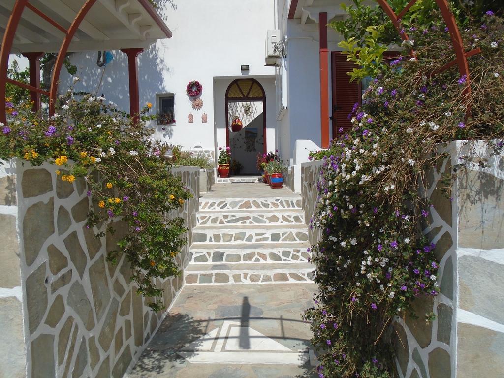 Helios Serifos リバディオン エクステリア 写真